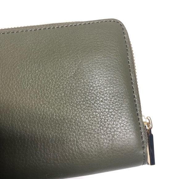 SOLD-NWOT Tory Burch Green Khaki Clara Zip Wallet - Picture 8 of 9
